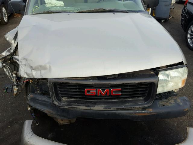 1GTCS14H438126798 - 2003 GMC SONOMA GRAY photo 7