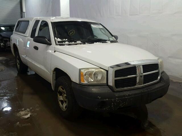 1D7HW22N65S220699 - 2005 DODGE DAKOTA ST WHITE photo 1