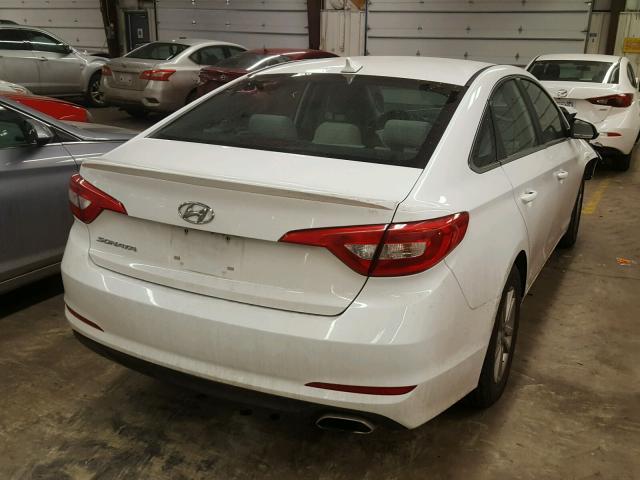 5NPE24AF5GH388057 - 2016 HYUNDAI SONATA SE WHITE photo 4