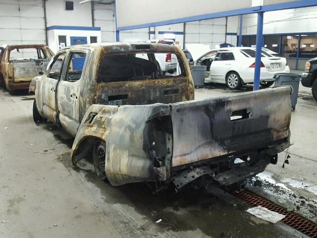 3TMCZ5AN8HM048414 - 2017 TOYOTA TACOMA DOU BURN photo 3