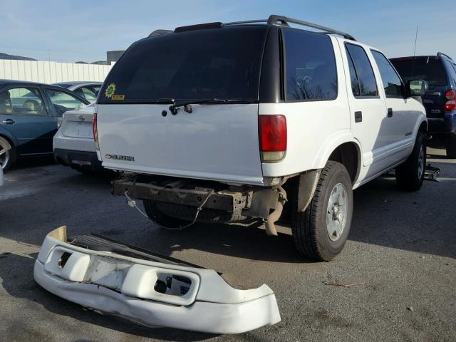 1GNDT13X94K145739 - 2004 CHEVROLET BLAZER WHITE photo 4