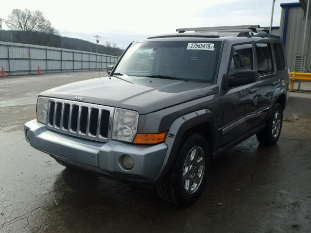 1J8HH58P77C693502 - 2007 JEEP COMMANDER SILVER photo 2