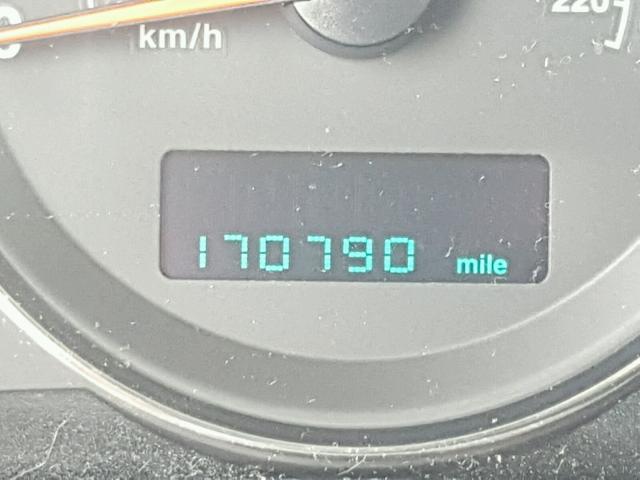 1J8HH58P77C693502 - 2007 JEEP COMMANDER SILVER photo 8