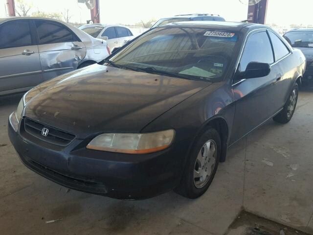 1HGCG3255YA033280 - 2000 HONDA ACCORD EX BLACK photo 2