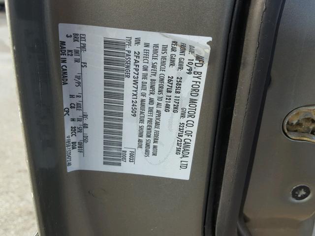 2FAFP73W7YX124509 - 2000 FORD CROWN VICT GRAY photo 10