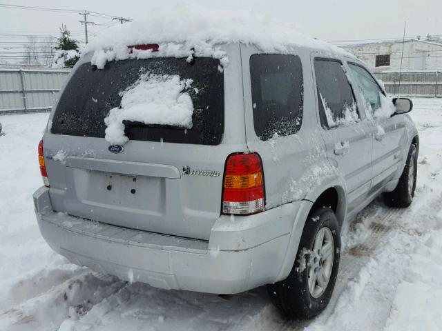 1FMCU96H45KC46026 - 2005 FORD ESCAPE HEV SILVER photo 4