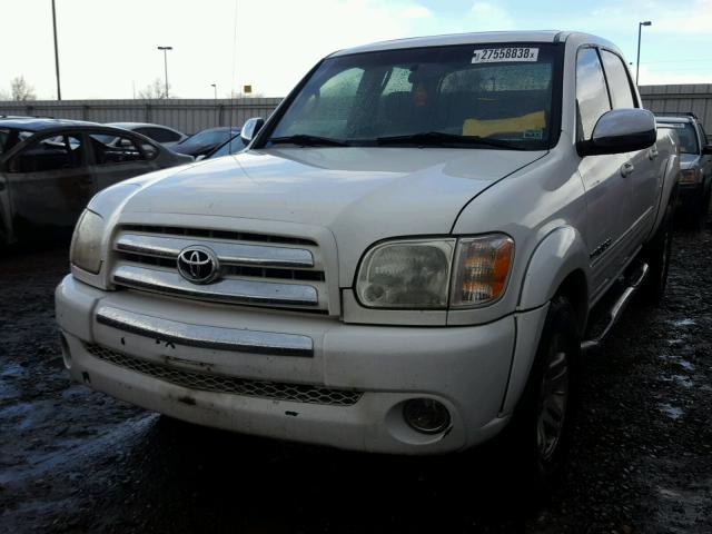 5TBET34136S535663 - 2006 TOYOTA TUNDRA DOU WHITE photo 2