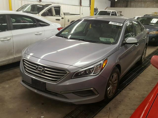 5NPE24AF6GH348991 - 2016 HYUNDAI SONATA SE GRAY photo 2