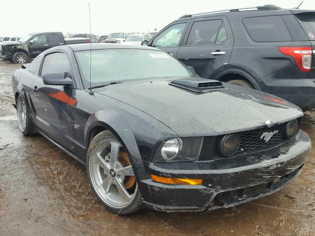 1ZVFT82H675345904 - 2007 FORD MUSTANG GT BLACK photo 1