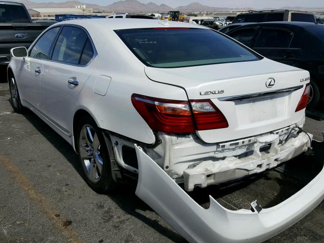 JTHGL5EF1A5040610 - 2010 LEXUS LS 460L WHITE photo 3