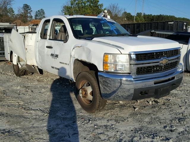 1GBJC79K99E109425 - 2009 CHEVROLET SILVERADO WHITE photo 1