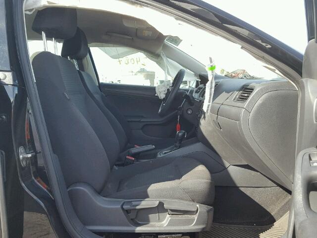 3VW2K7AJ2FM416654 - 2015 VOLKSWAGEN JETTA BASE Սև լուսանկար 5