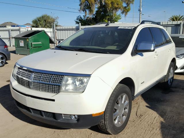 2LMDU68C27BJ11651 - 2007 LINCOLN MKX WHITE photo 2