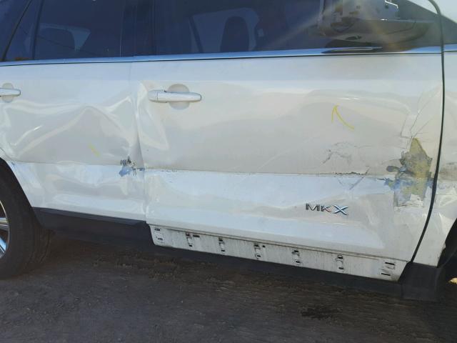 2LMDU68C27BJ11651 - 2007 LINCOLN MKX WHITE photo 9