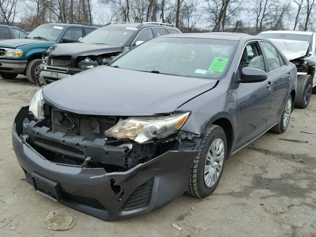 4T1BF1FK7EU307215 - 2014 TOYOTA CAMRY L GRAY photo 2