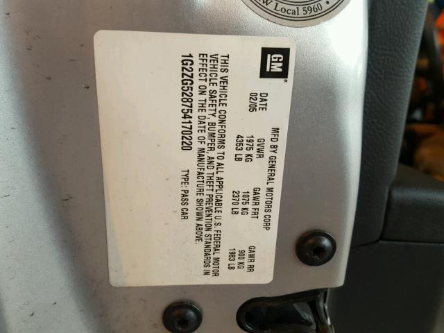 1G2ZG528754170220 - 2005 PONTIAC G6 SILVER photo 10