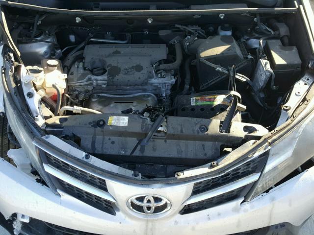 2T3YFREV6DW030907 - 2013 TOYOTA RAV4 LIMIT SILVER photo 7