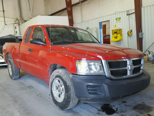 1D7HE32K38S553929 - 2008 DODGE DAKOTA SXT RED photo 1