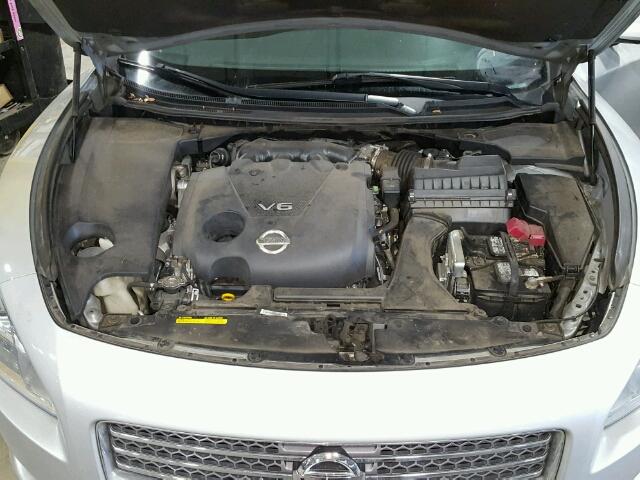 1N4AA5APXAC835586 - 2010 NISSAN MAXIMA S SILVER photo 7