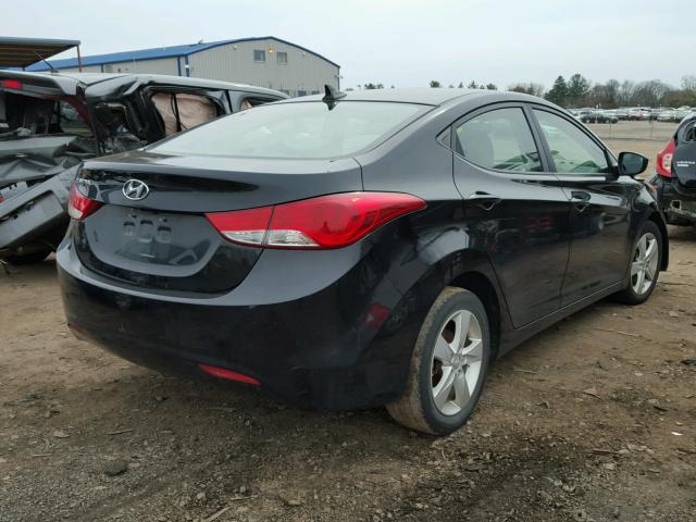 5NPDH4AE0BH047093 - 2011 HYUNDAI ELANTRA GL BLACK photo 4