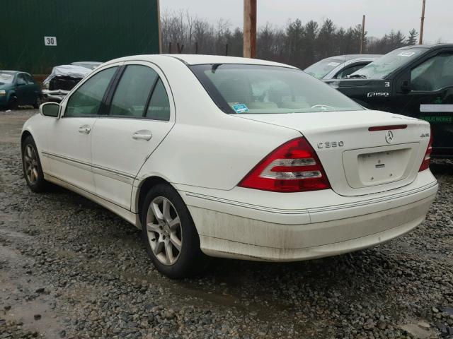 WDBRF87H77F863397 - 2007 MERCEDES-BENZ C 350 4MAT WHITE photo 3