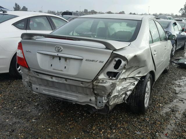 4T1BE30K03U645138 - 2003 TOYOTA CAMRY LE SILVER photo 4