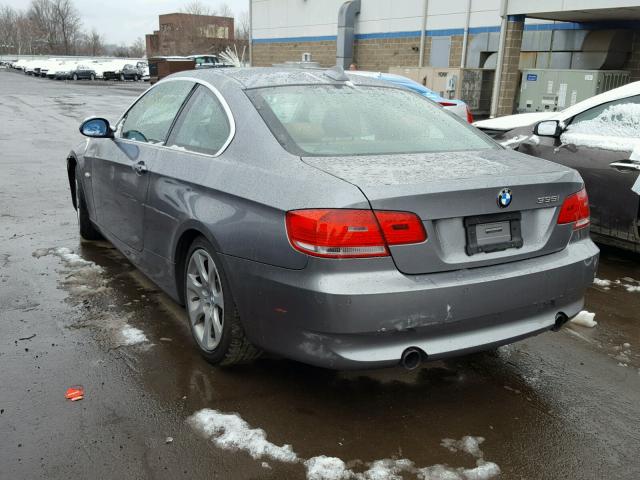 WBAWB73599P045363 - 2009 BMW 335 I GRAY photo 3