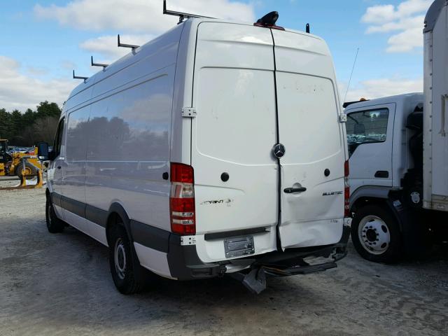 WD3PE8DD8GP183851 - 2016 MERCEDES-BENZ SPRINTER 2 WHITE photo 3