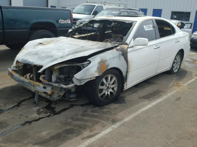 JTHBA30G745009399 - 2004 LEXUS ES 330 WHITE photo 2