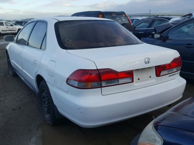 3HGCG66561G711313 - 2001 HONDA ACCORD LX WHITE photo 3