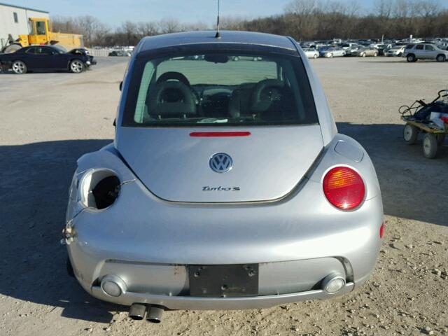 3VWFE21C92M439601 - 2002 VOLKSWAGEN NEW BEETLE 银色 照片 9