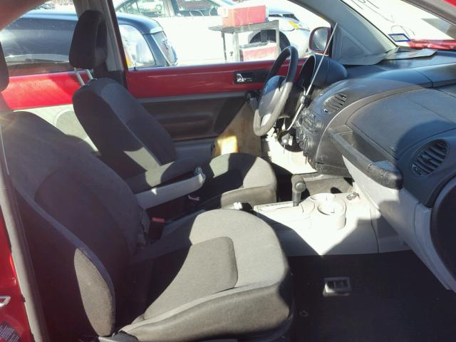 3VWCB21C61M463929 - 2001 VOLKSWAGEN NEW BEETLE RED photo 5