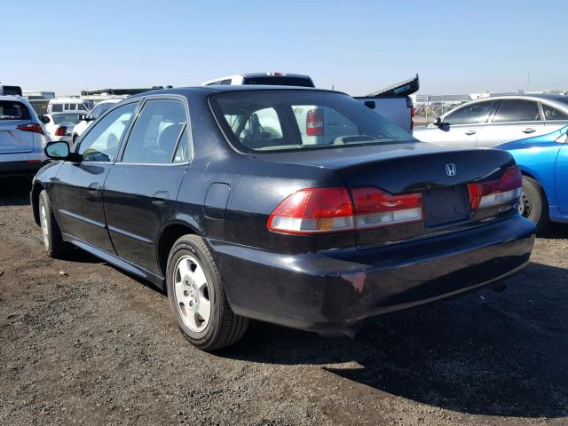 1HGCG16502A057573 - 2002 HONDA ACCORD EX BLACK photo 3