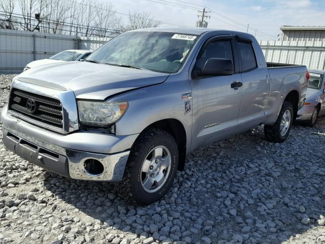 5TFBV54137X022568 - 2007 TOYOTA TUNDRA DOU GRAY photo 2