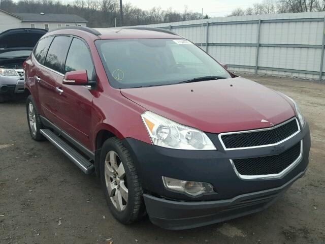 1GNKVGED0BJ323211 - 2011 CHEVROLET TRAVERSE L RED photo 1