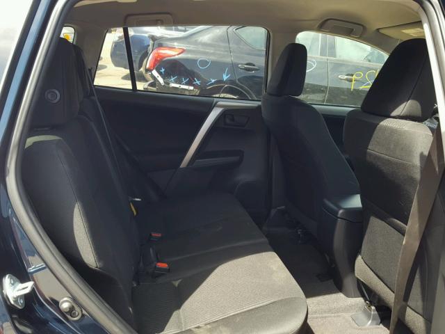 JTMZFREV7HJ104604 - 2017 TOYOTA RAV4 LE Mavi foto 6