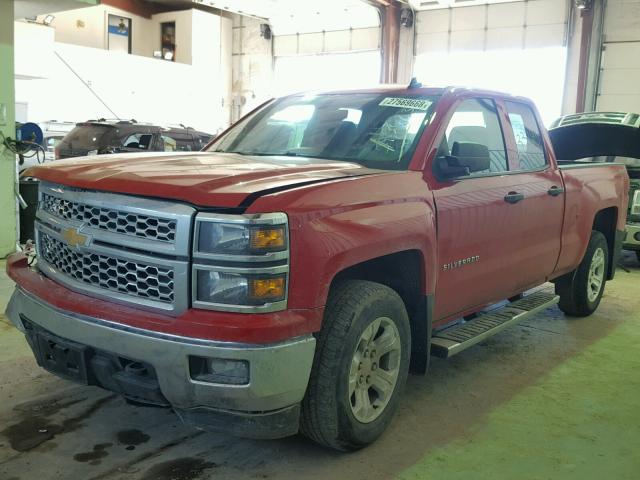 1GCVKREH4EZ390896 - 2014 CHEVROLET SILVERADO RED photo 2