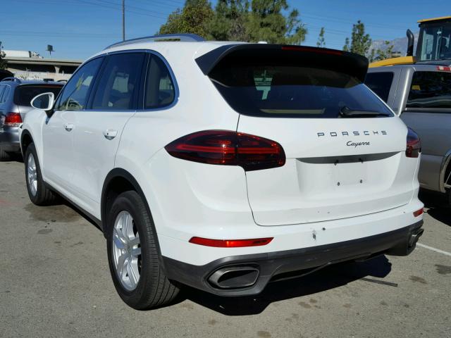 WP1AA2A29GKA37509 - 2016 PORSCHE CAYENNE WHITE photo 3