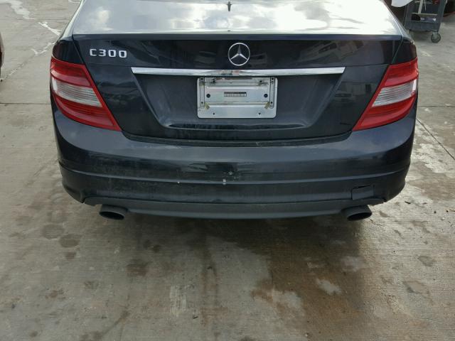 WDDGF5EB8BR173175 - 2011 MERCEDES-BENZ C300 BLACK photo 9