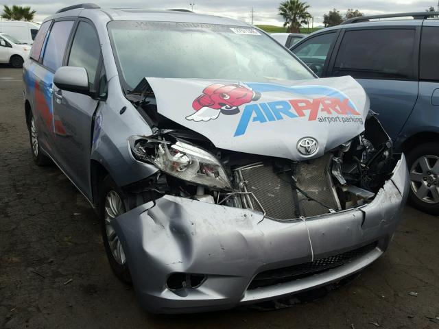 5TDYK3DC5ES525241 - 2014 TOYOTA SIENNA XLE SILVER photo 1