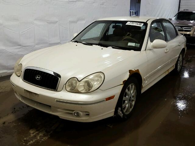 KMHWF35H94A080726 - 2004 HYUNDAI SONATA GLS WHITE photo 2