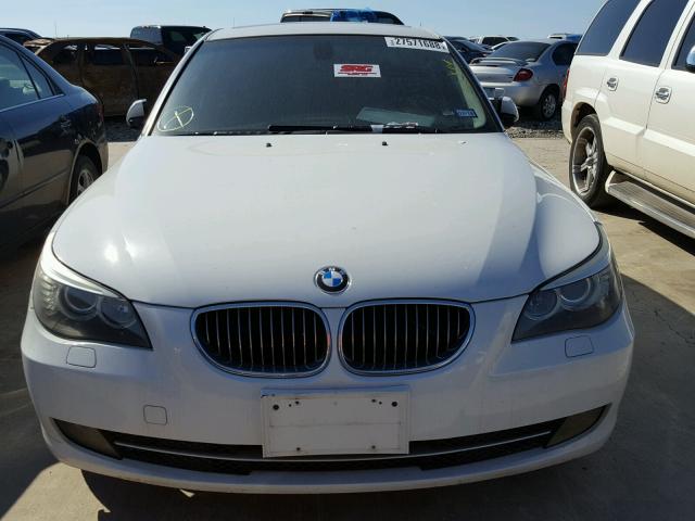 WBANU53568CT09655 - 2008 BMW 528 I WHITE photo 9