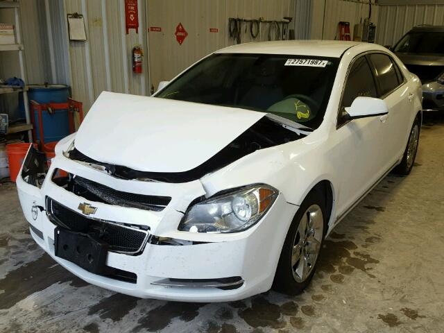 1G1ZH57B59F122103 - 2009 CHEVROLET MALIBU 1LT WHITE photo 2