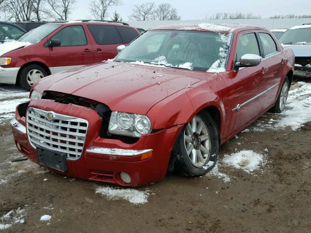 2C3LA63H46H448894 - 2006 CHRYSLER 300C RED photo 2