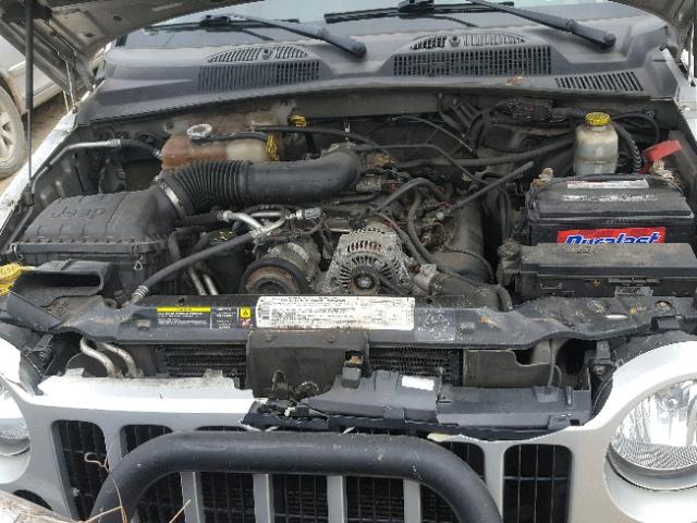 1J4GL48K46W126994 - 2006 JEEP LIBERTY SP SILVER photo 7