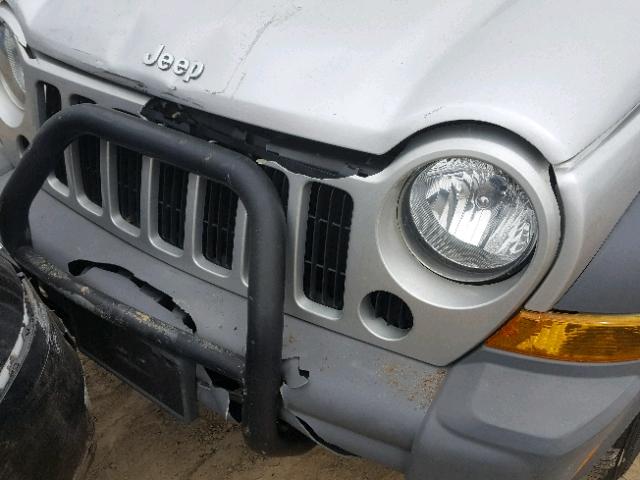 1J4GL48K46W126994 - 2006 JEEP LIBERTY SP SILVER photo 9