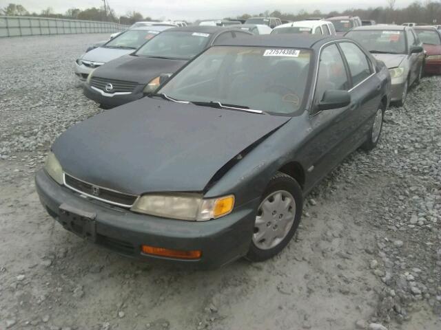 1HGCD5636TA167978 - 1996 HONDA ACCORD LX GREEN photo 2