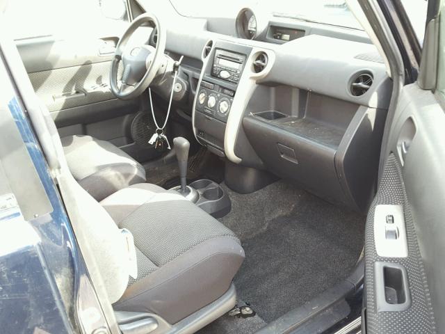 JTLKT324350190695 - 2005 TOYOTA SCION XB BLUE photo 5