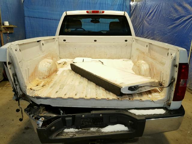 1GCEC14X28Z121517 - 2008 CHEVROLET SILVERADO WHITE photo 6