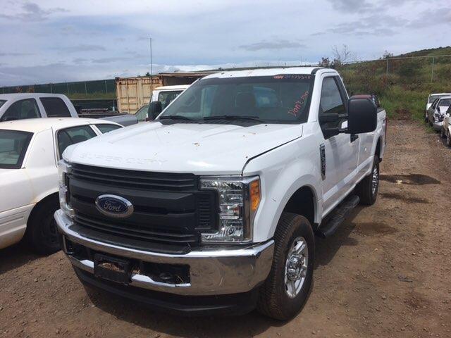 1FTBF2B65HEB48518 - 2017 FORD F250 SUPER WHITE photo 2